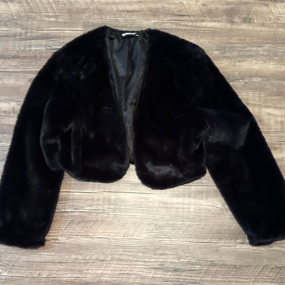 Crop black faux Fur Jacket